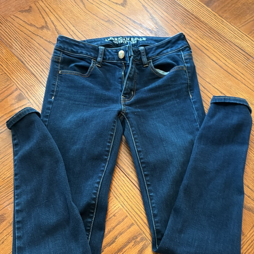 Dark Blue American Eagle Jegging Size 2. - Picture 4 of 7